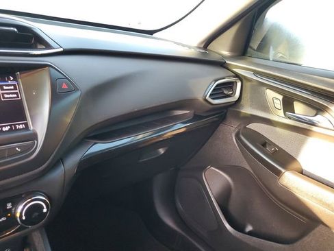 Used 2021 Chevrolet TrailBlazer LS image 22