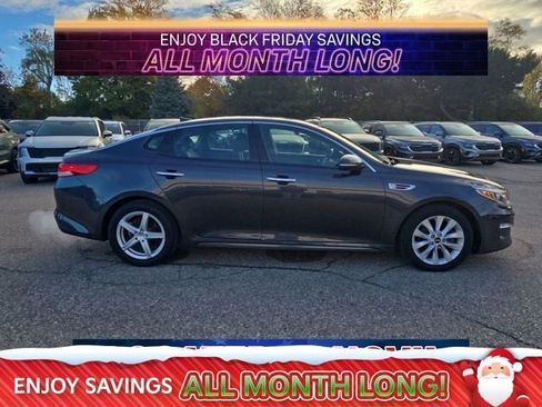 Used 2018 Kia Optima EX image 10