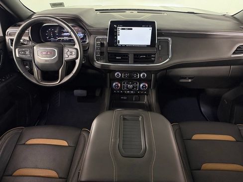 Used 2023 GMC Yukon AT4 w/ AT4 Premium Package AWD/4WD image 13