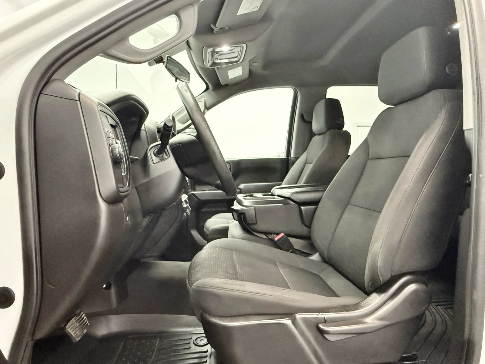 Used 2022 Chevrolet Silverado 2500 Custom w/ Custom Convenience Package RWD image 9