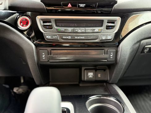 Used 2018 Honda Ridgeline RTL-E image 27