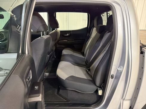 Used 2021 Toyota Tacoma TRD Off-Road AWD/4WD image 23