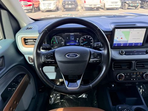 Used 2023 Ford Maverick Lariat w/ Lariat Luxury Package FWD image 9