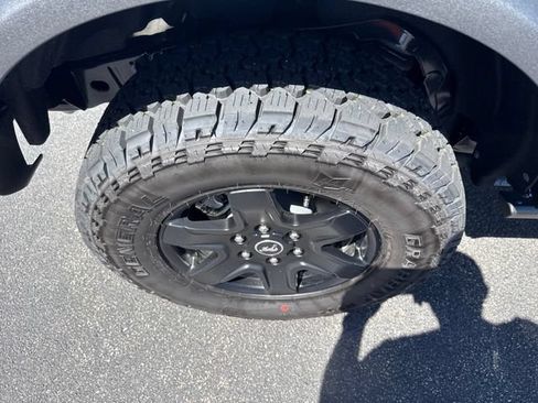 New 2025 Ford Bronco Big Bend w/ Black Diamond Package AWD/4WD image 17