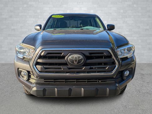 Used 2019 Toyota Tacoma SR5 image 3