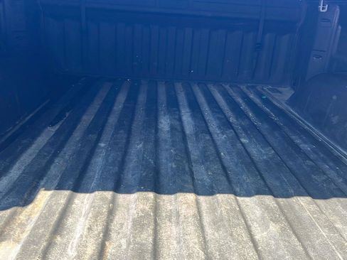 Used 2021 Chevrolet Silverado 1500 LT AWD/4WD image 24