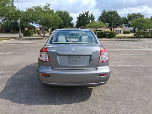 Used 2012 Suzuki SX4 LE image 7