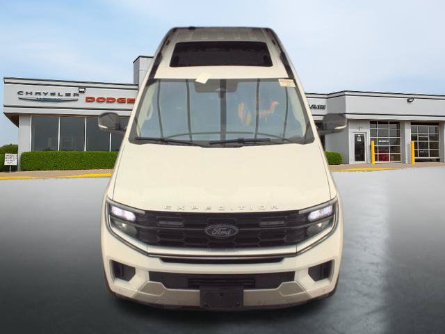 Used 2025 Ford Expedition Max Platinum AWD/4WD image 2