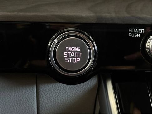 Used 2024 Kia Carnival SX FWD image 37