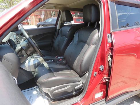 Used 2011 Nissan Juke SL AWD/4WD image 10