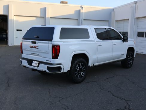 Used 2022 GMC Sierra 1500 AT4 w/ AT4 Premium Package AWD/4WD image 10