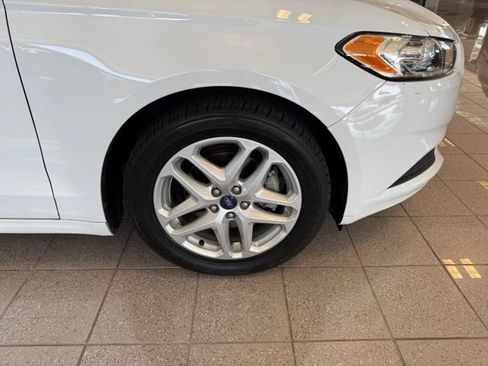 Used 2014 Ford Fusion SE FWD image 10