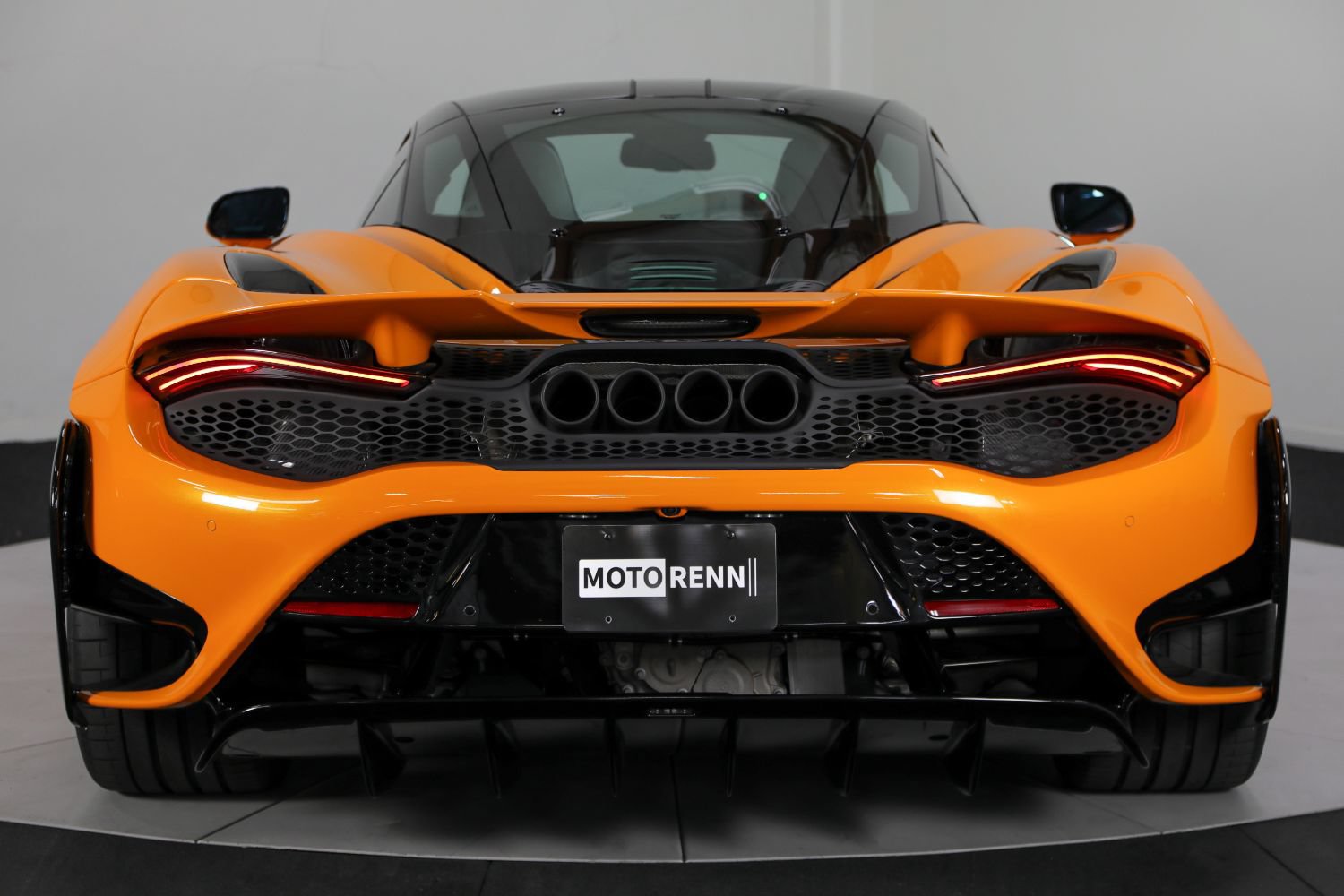 Used 2021 McLaren 765LT RWD image 10