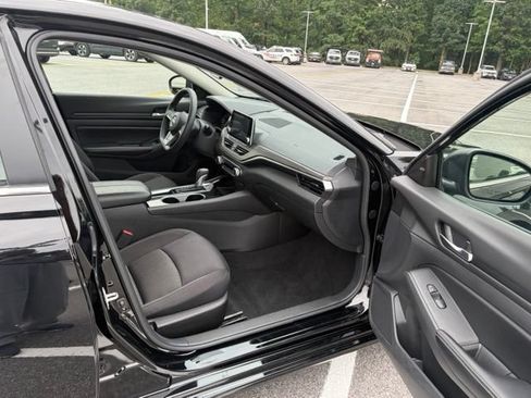 Certified 2024 Nissan Altima 2.5 SV FWD image 27