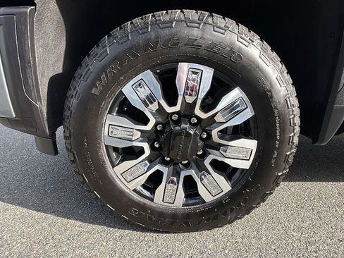 Certified 2024 GMC Sierra 2500 Denali w/ Denali Reserve Package image 10