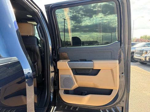 Used 2024 Ford F250 Lariat w/ Lariat Ultimate Package AWD/4WD image 29