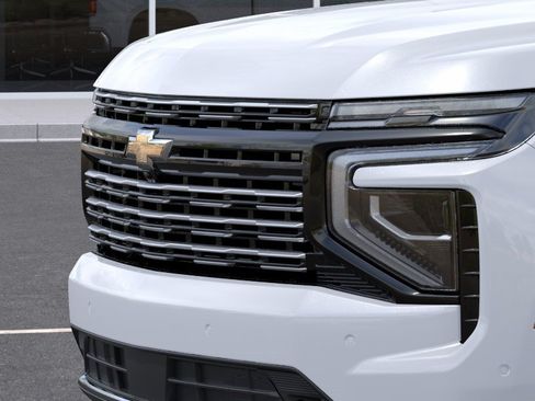 New 2026 Chevrolet Suburban High Country AWD/4WD image 13