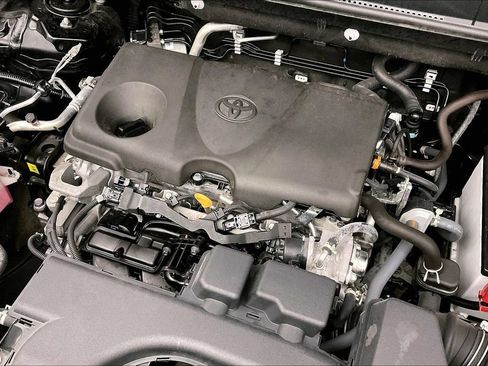Used 2024 Toyota RAV4 LE AWD/4WD image 38