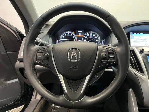 Used 2017 Acura TLX w/ Technology Package image 5