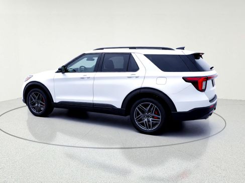 New 2026 Ford Explorer ST image 5