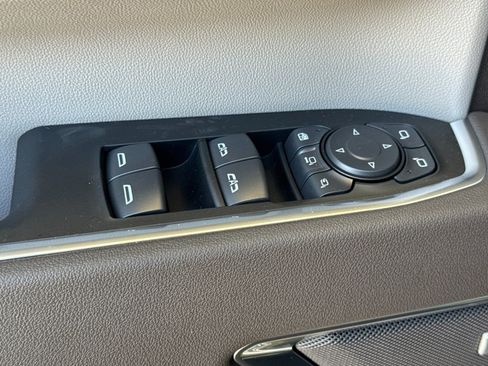 New 2026 GMC Sierra 2500 SLT w/ SLT Premium Package AWD/4WD image 11