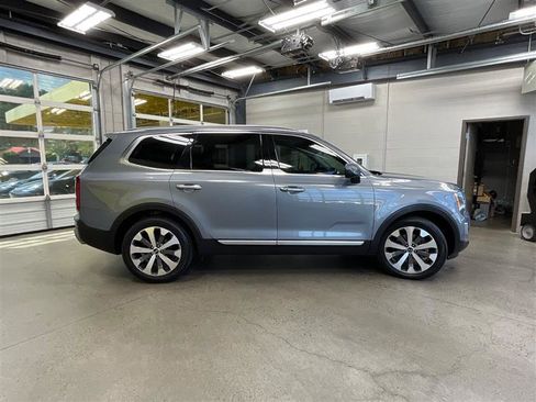 Used 2021 Kia Telluride S FWD image 6