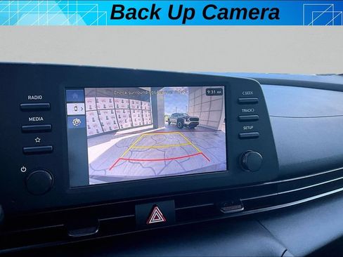 Used 2025 Hyundai Elantra Sport FWD image 14