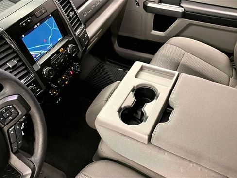 Used 2019 Ford F250 XLT w/ XLT Premium Package image 13