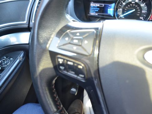 Used 2017 Ford Explorer Sport AWD/4WD image 46