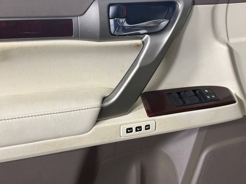 Used 2018 Lexus GX 460 Premium w/ Premium Package AWD/4WD image 15