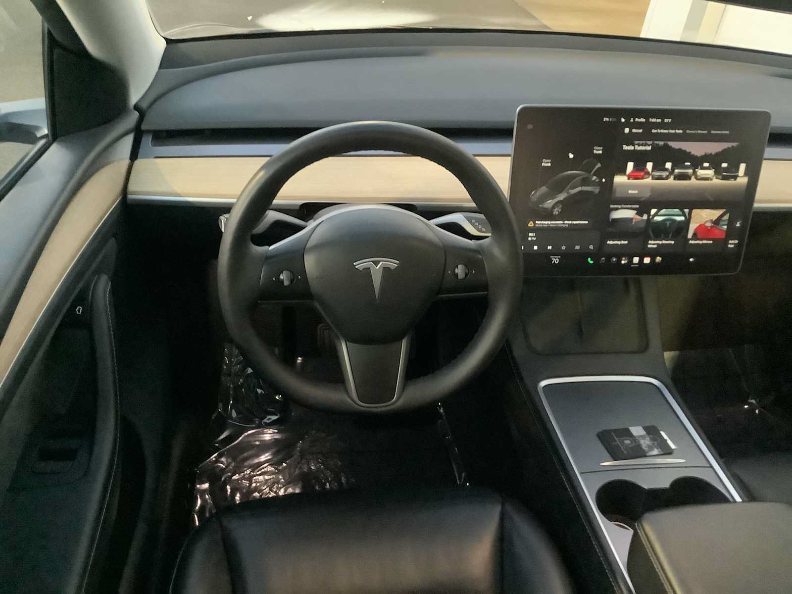 Used 2023 Tesla Model Y Long Range AWD/4WD image 10