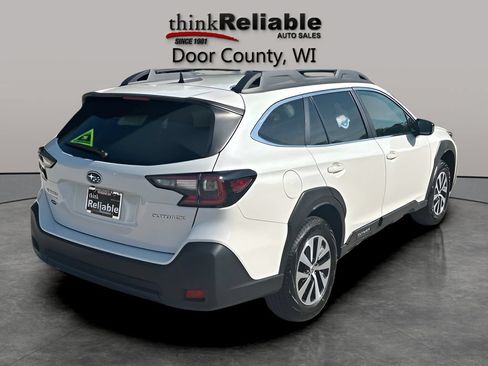 Used 2025 Subaru Outback Premium AWD/4WD image 6