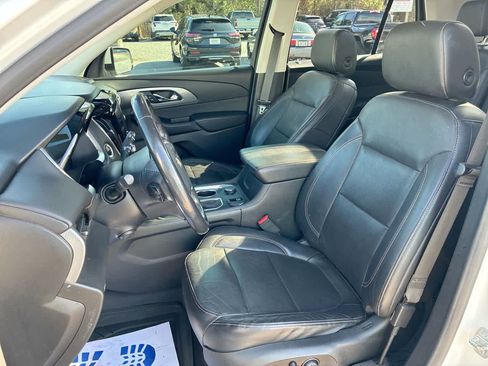 Used 2020 Chevrolet Traverse Premier w/ LPO, Floor Liner Package image 20