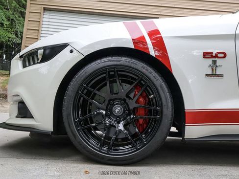 Used 2017 Ford Mustang GT Premium w/ Equipment Group 401A RWD image 4