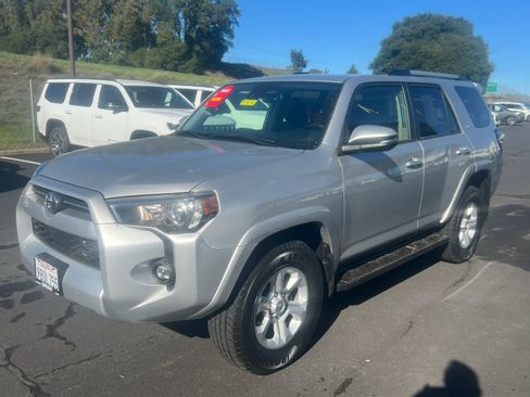 Certified 2023 Toyota 4Runner SR5 Premium image 5