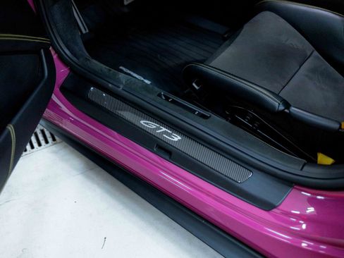 Used 2024 Porsche 911 GT3 image 36