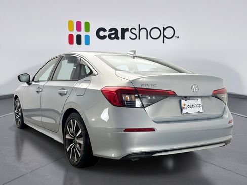 Used 2023 Honda Civic EX image 3