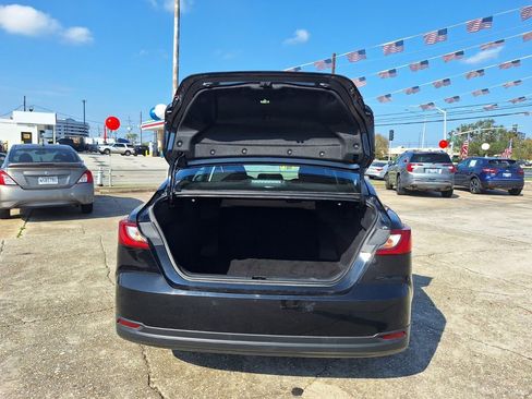 Used 2025 Toyota Camry SE image 26