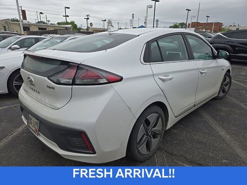 Used 2020 Hyundai Ioniq SEL FWD image 4