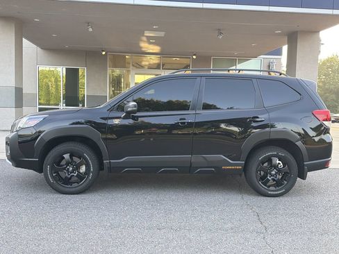 Used 2023 Subaru Forester Wilderness w/ Wilderness Package AWD/4WD image 3
