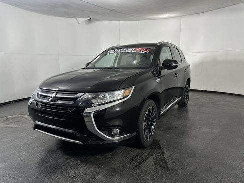 Used 2018 Mitsubishi Outlander SEL AWD/4WD image 4
