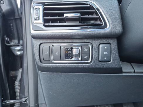 Used 2023 Lincoln Navigator Reserve AWD/4WD image 24
