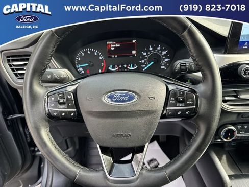 Used 2022 Ford Escape SEL FWD image 24