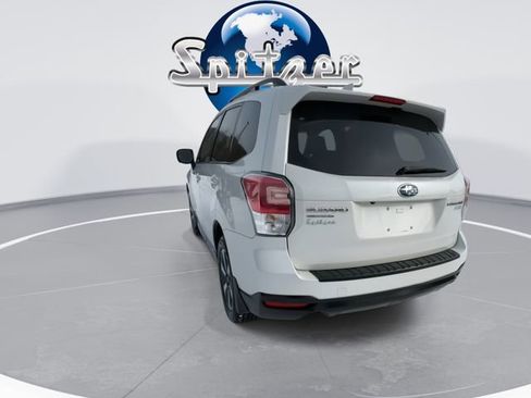 Used 2017 Subaru Forester 2.5i Premium w/ All-Weather Package image 7