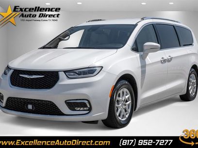 Used 2021 Chrysler Pacifica Touring-L