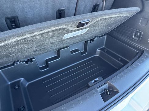 Used 2018 Chevrolet Traverse Premier image 13