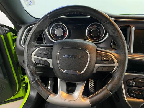 Used 2015 Dodge Challenger SRT w/ Technology Group image 15