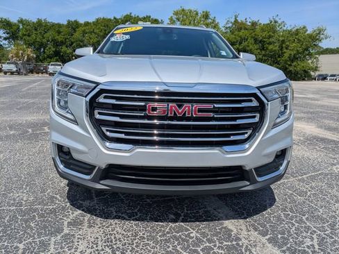 Certified 2022 GMC Terrain SLT FWD image 9