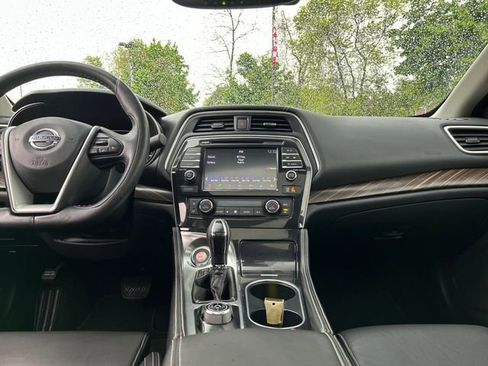 Used 2016 Nissan Maxima Platinum FWD image 13