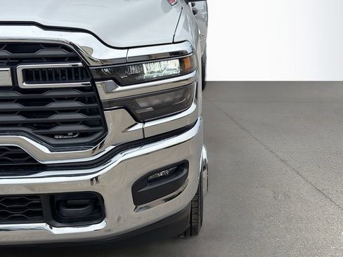 New 2026 RAM 3500 Tradesman AWD/4WD image 10
